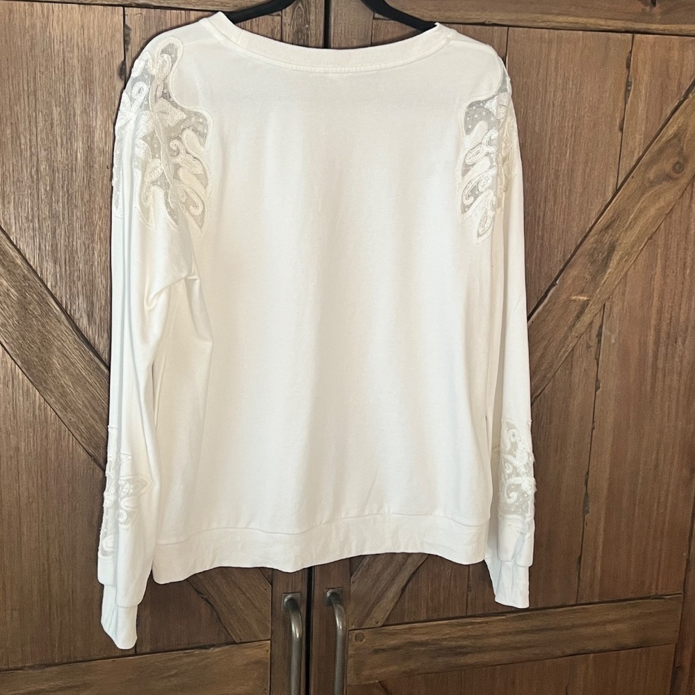 Flawless Ivory Lace Detail Crewneck Pullover Sweatshirt Size Large EUC - Picture 3 of 6